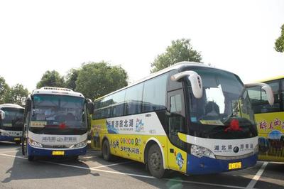 湖北公路客运集团 多措并举 全力以赴做好中秋、国庆双节运输